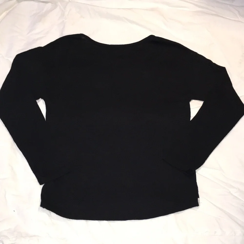 Justice girl’s long sleeve shirt.  Size 8/10. Sequins.  Black.  Blue. Wh… - Picture 5 of 5